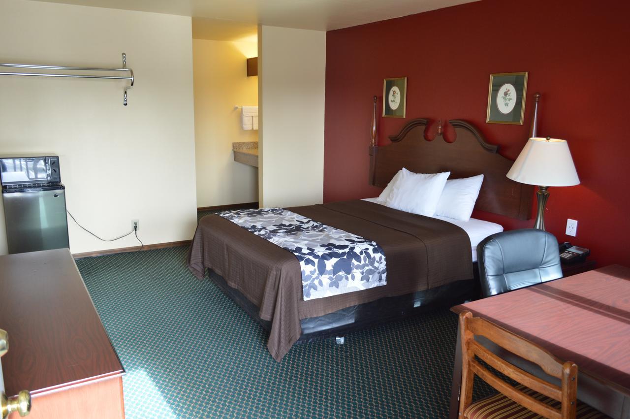Western Motel *